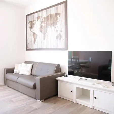 Apartment Vanity Deluxe *