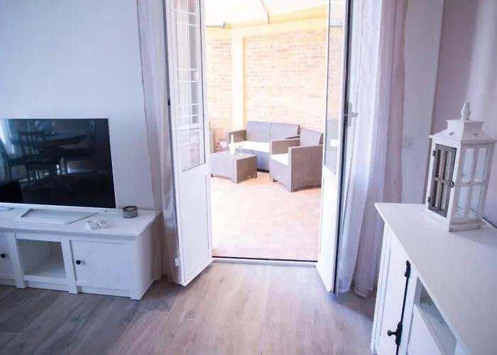 Vanity Deluxe Apartment *